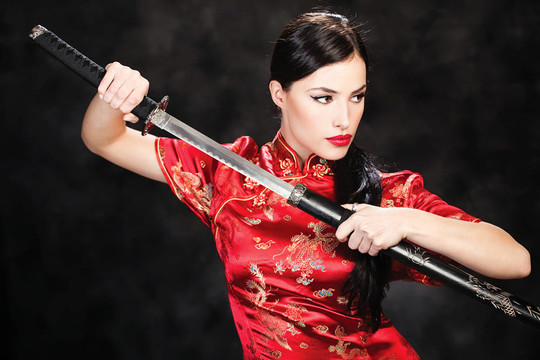 女人和武士刀/劍