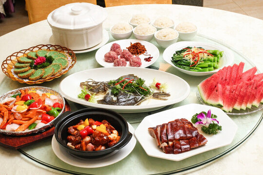 一大桌菜 圍餐