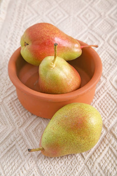 三個(gè)梨