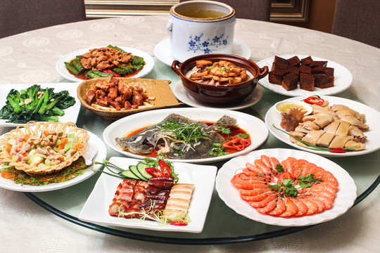 一大桌菜 圍餐