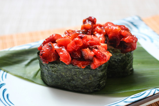 芝麻八爪魚壽司