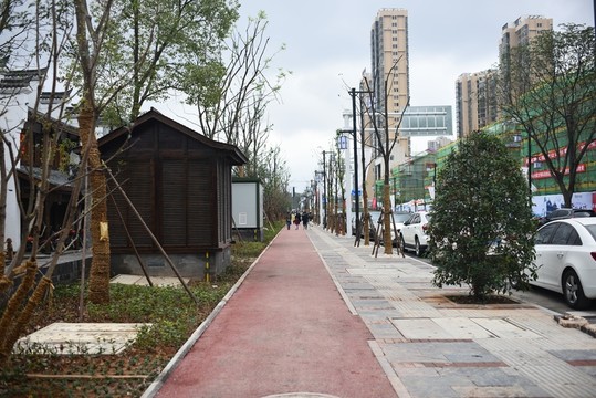 改造中的小鎮(zhèn)