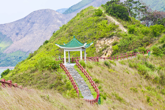 登山步道與山亭