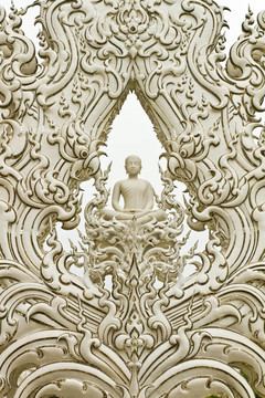 如來佛祖的形象在白龍寺在清萊；泰國