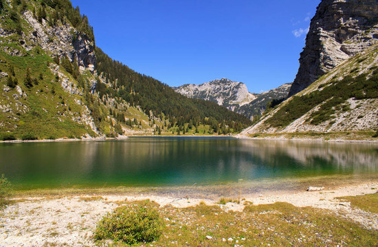 krnsko湖