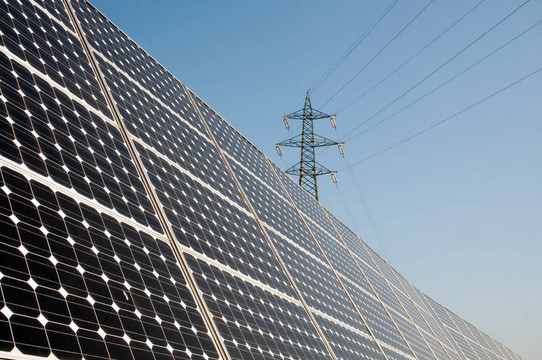 可再生能源：太陽能電池板
