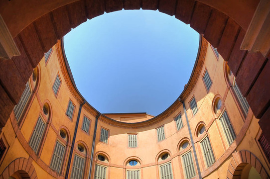 公共劇院。Ferrara。Emilia Romagna。意大利.