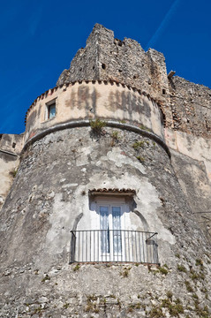 Vico del Gargano城堡。普利亞。意大利.