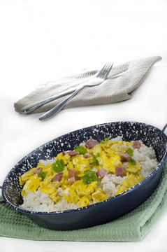 炒雞蛋培根米飯