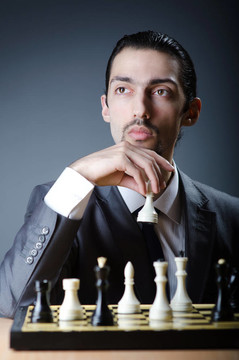 棋手玩他的游戲