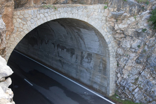 公路隧道