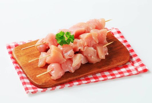新鮮的雞肉串