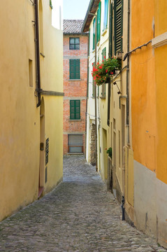 小巷。今年。Emilia Romagna。意大利.