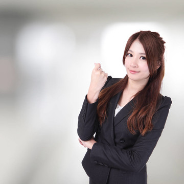 辦公室里的現(xiàn)代商業(yè)女性