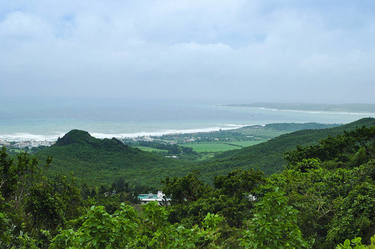 臺(tái)灣國家公園南部海岸的視線之中