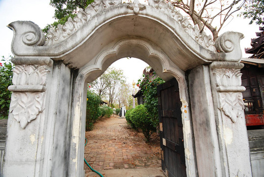 美麗的泰國寺廟大門