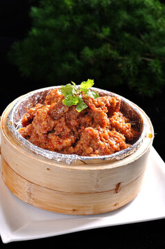 粉蒸牛腩