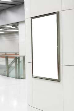 現(xiàn)代建筑廣告用廣告牌