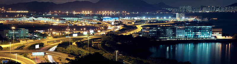 現(xiàn)代城市夜間機場