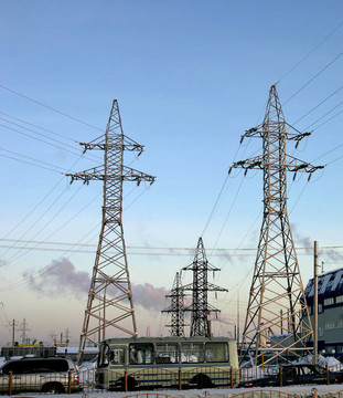 俄羅斯輸電線路