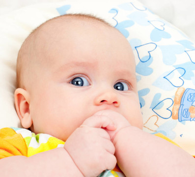口內嬰兒