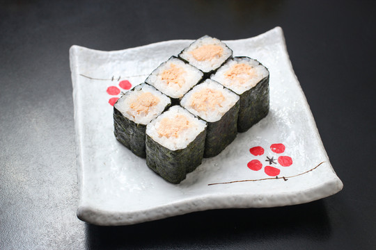 吞拿魚小卷