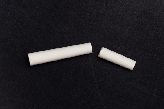 用彩色粉筆黑板
