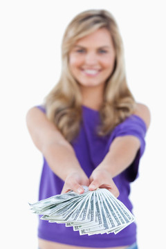 一個(gè)金發(fā)女人的鈔票的粉絲