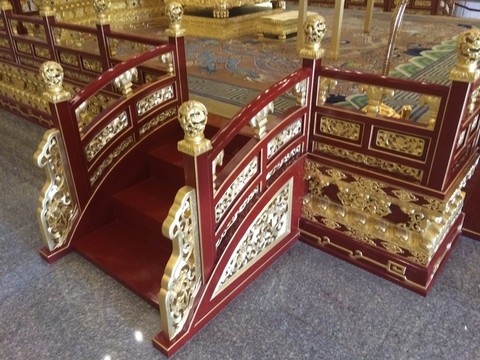 龍椅