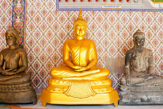 金佛像
