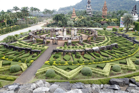 nongnooch熱帶植物園