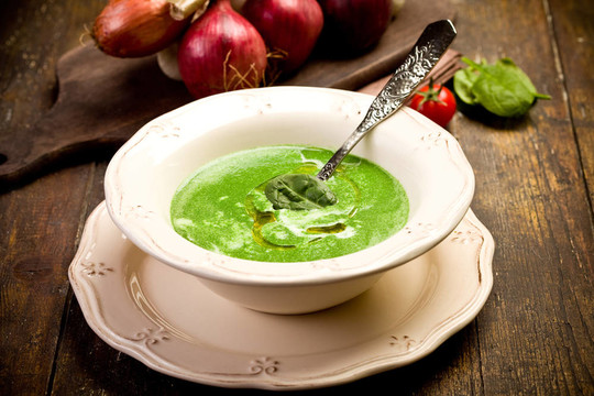 菠菜忌廉湯