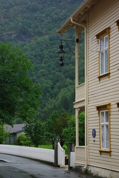 Lyrdal傳統(tǒng)的木制房屋；挪威