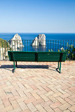faraglioni di Capri