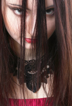美麗的黑發(fā)女人的長發(fā)