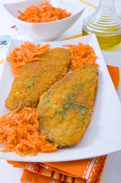 菠菜肉片白菜。