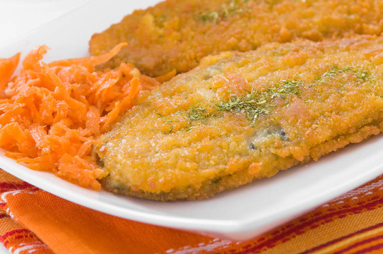 菠菜肉片白菜。