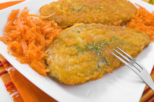 菠菜肉片白菜。