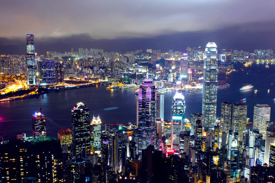 香港的城市景觀在夜間
