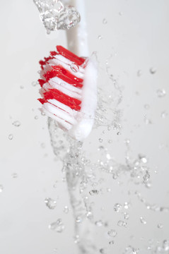 在水潑Toothbrush
