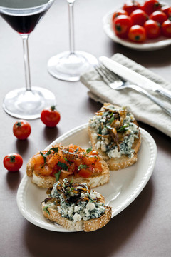三bruschettas
