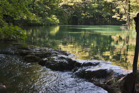 十六湖國家公園