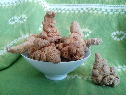 云南特產(chǎn)藥材原料三七與三七頭數(shù)