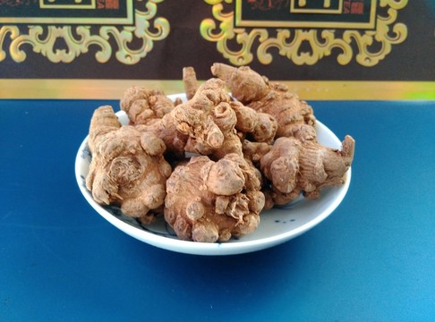 云南特產(chǎn)藥材三七