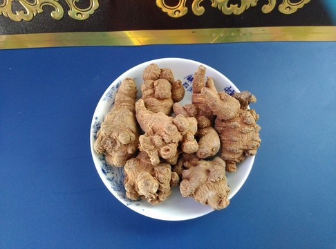 云南特產(chǎn)藥材三七