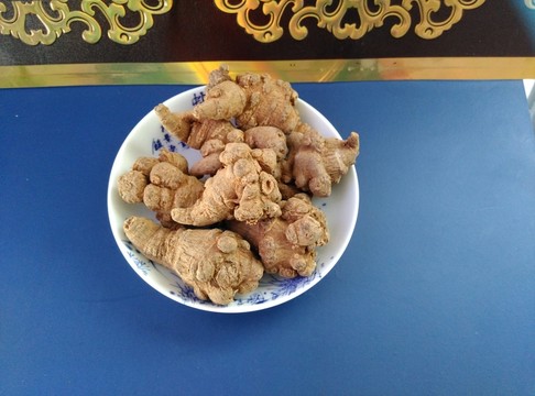 云南特產(chǎn)藥材三七
