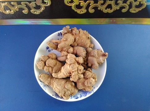云南特產(chǎn)藥材三七