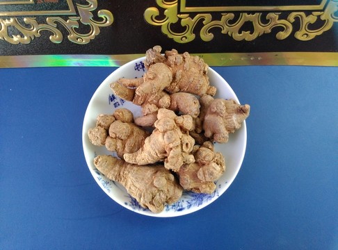 云南特產(chǎn)藥材三七