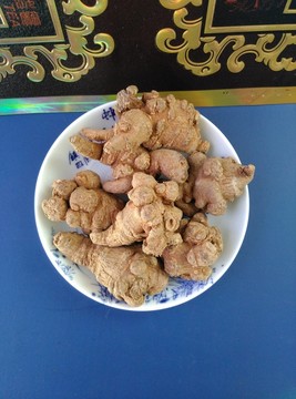 云南特產(chǎn)藥材三七