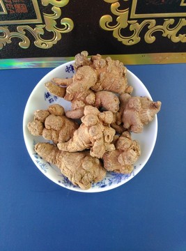 云南特產(chǎn)中藥材三七